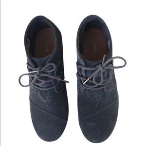 Toms wedges